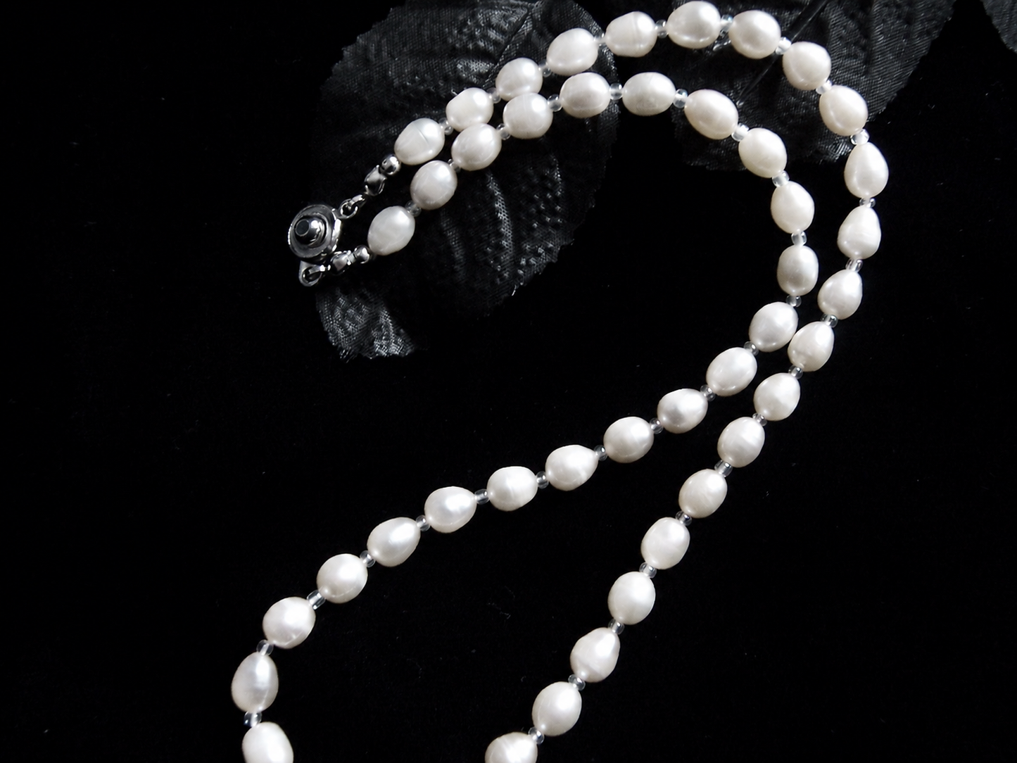 White Natural Freshwater Pearl Oval beads no modification, approx.6 mm