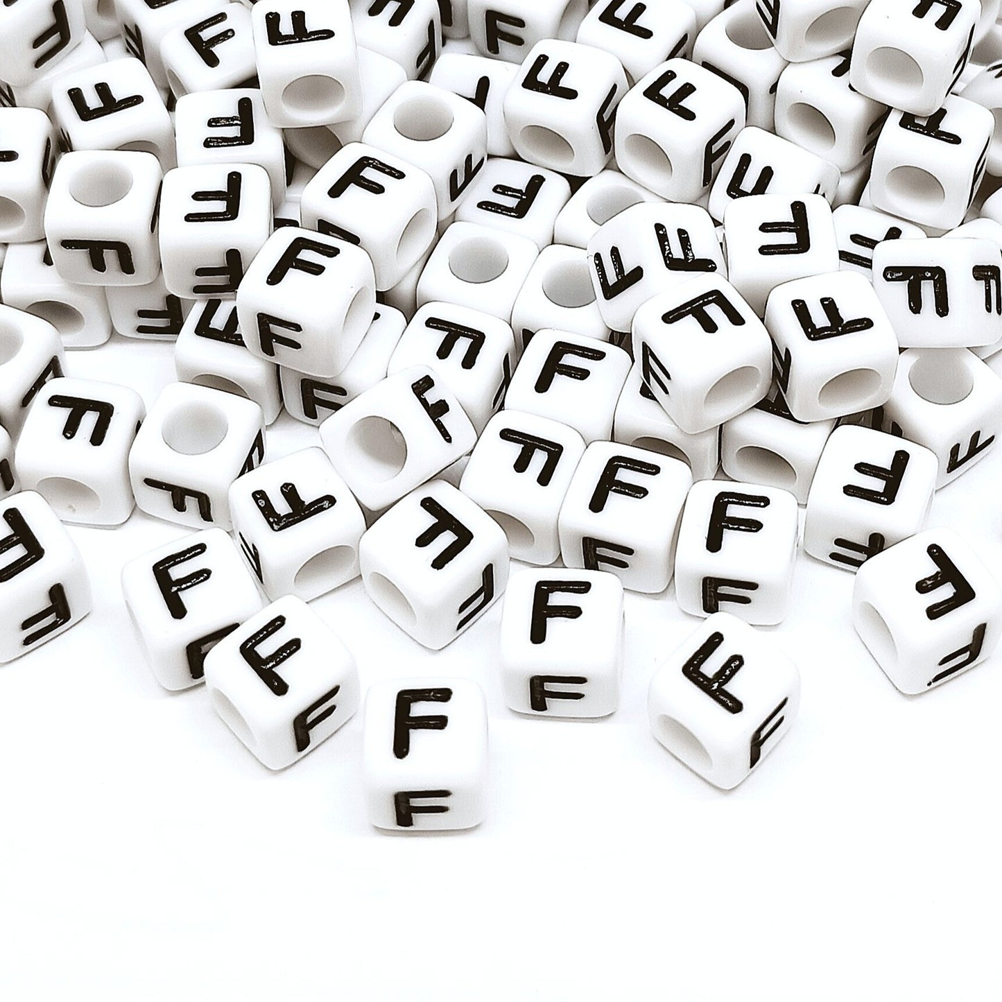 1000pcs 6mm Cube White Alphabet Beads
