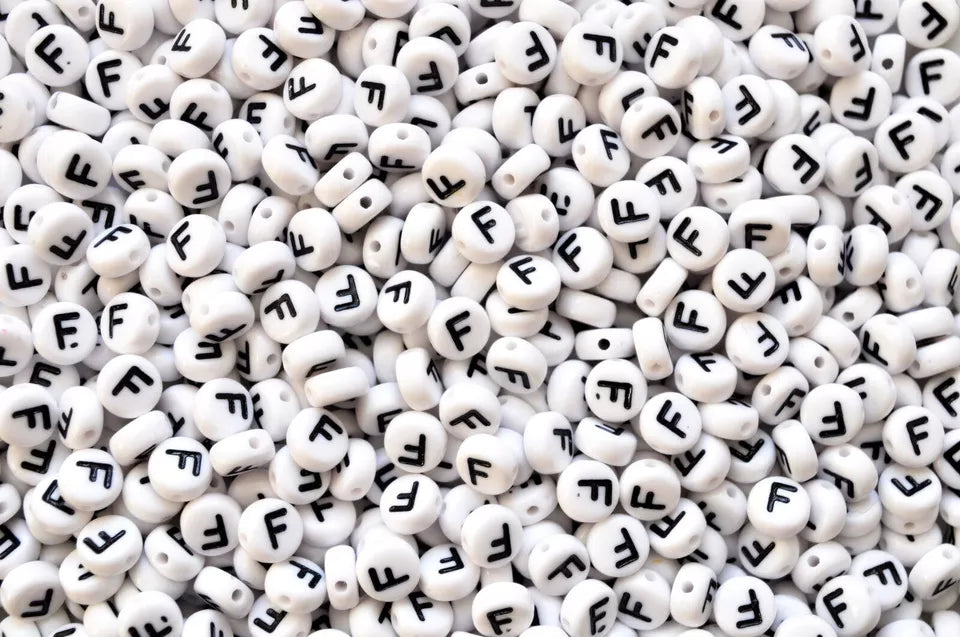 100 x 7mm white FLAT ROUND single & mixed alphabets / letters acrylic beads