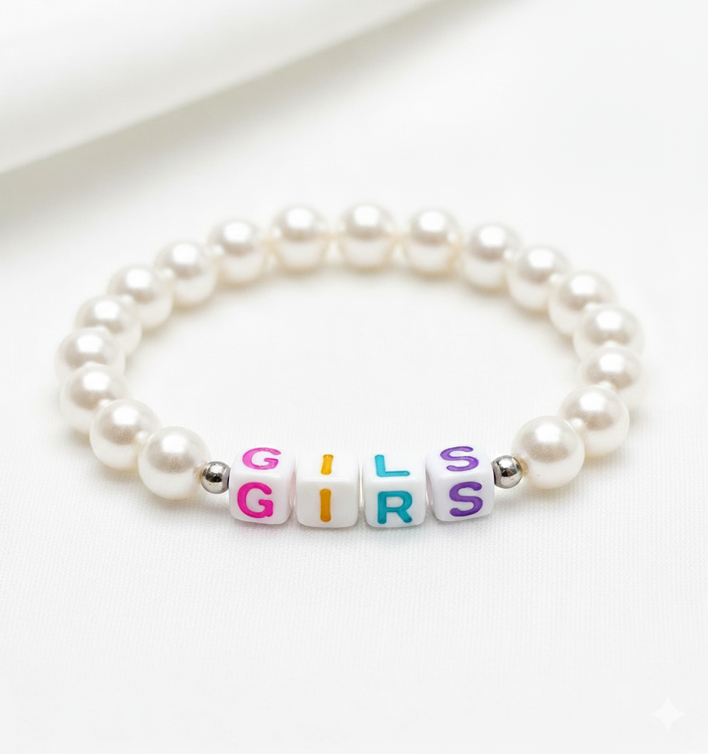 7mm White Cube Acrylic Alphabet Beads - Mixed Letters