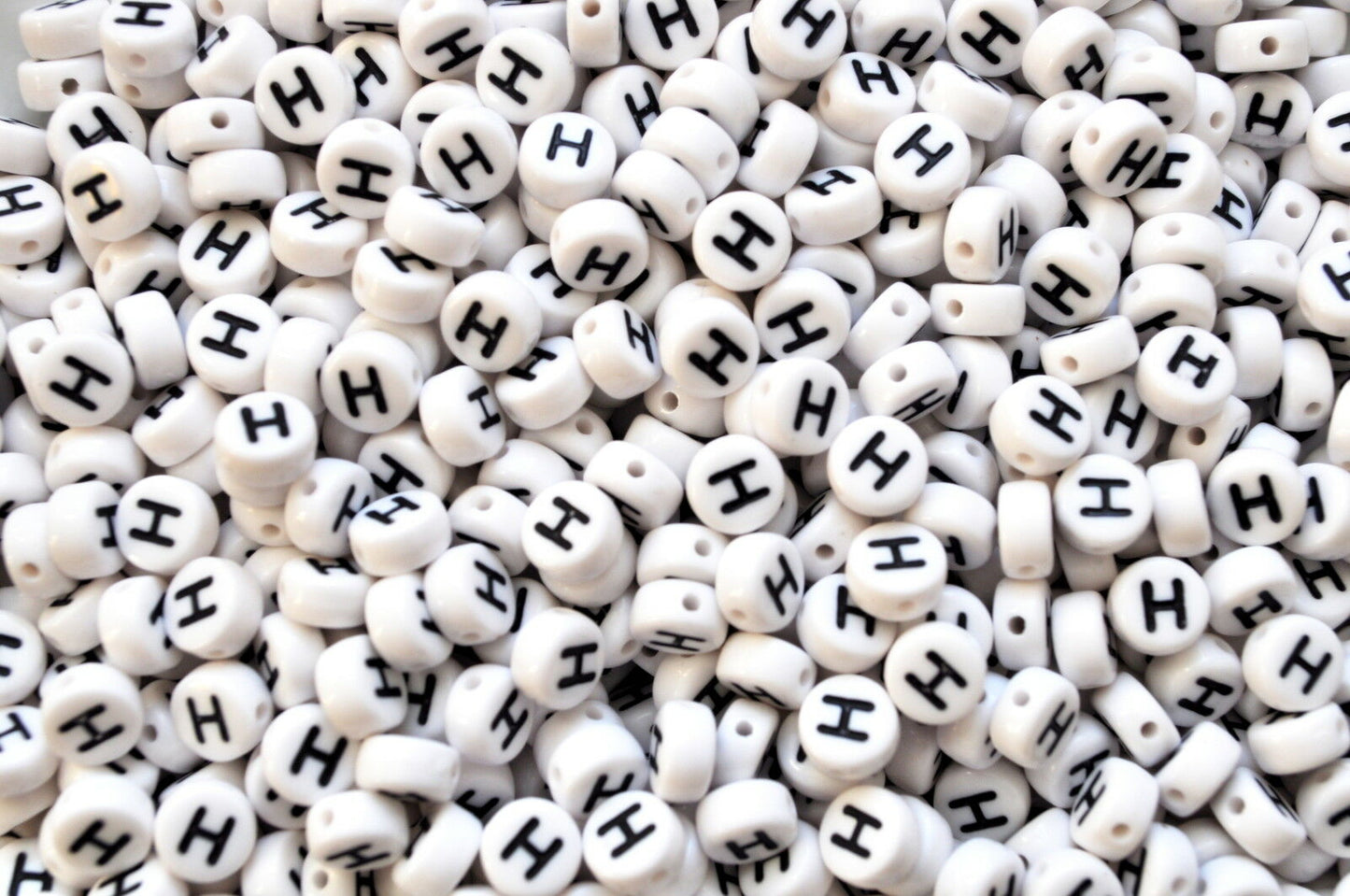 100 x 7mm white FLAT ROUND single & mixed alphabets / letters acrylic beads