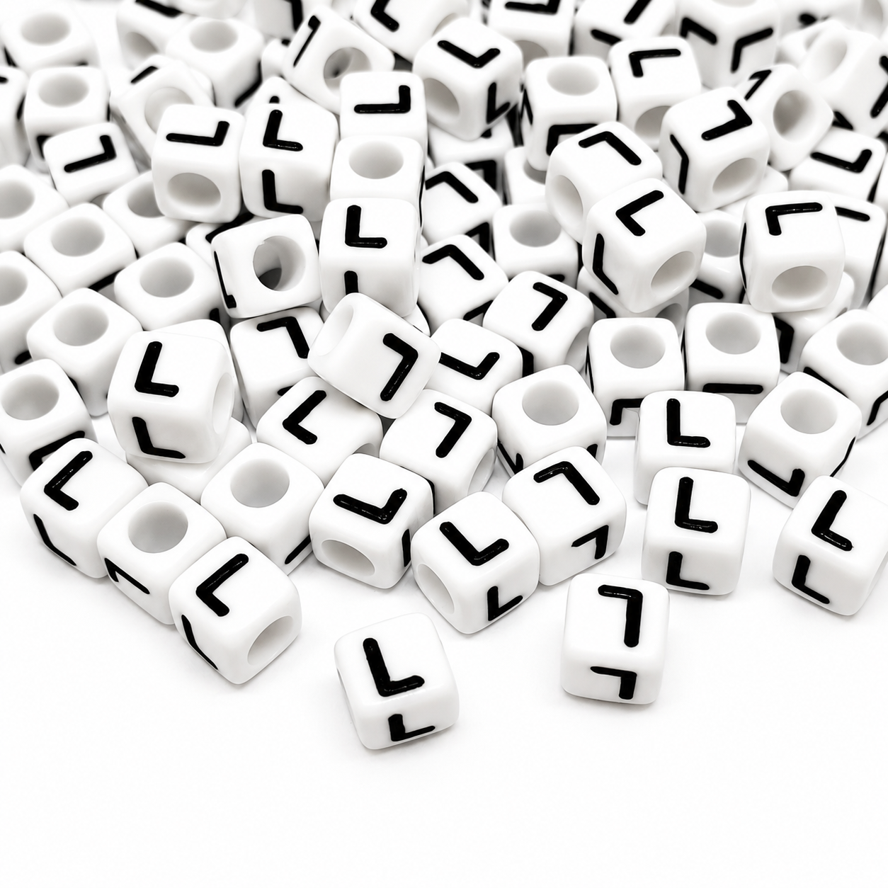 1000pcs 6mm Cube White Alphabet Beads