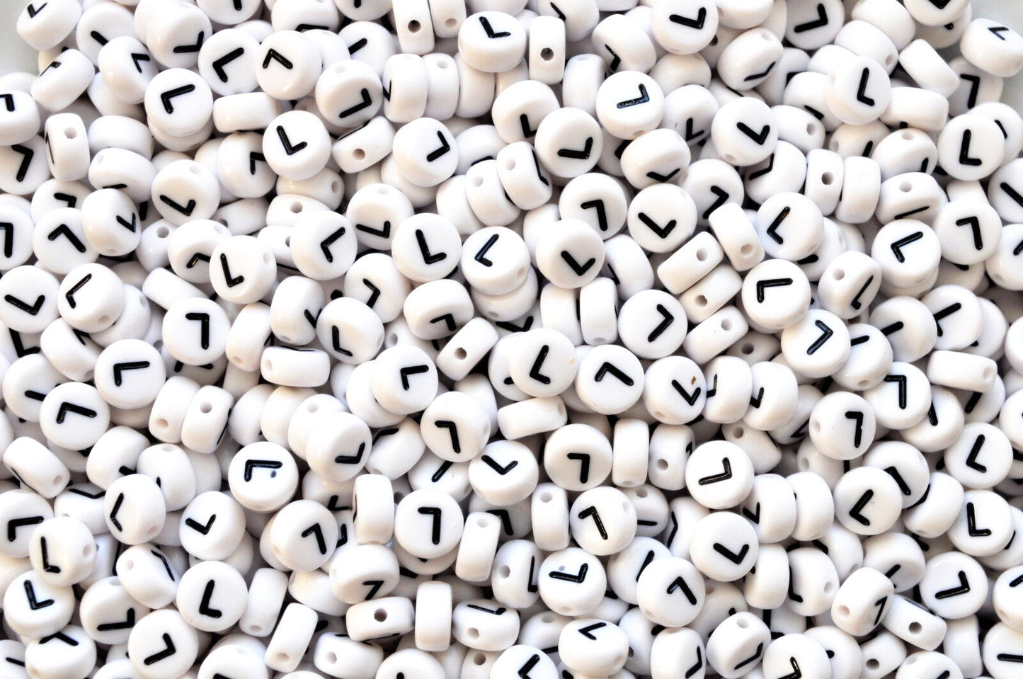 100 x 7mm white FLAT ROUND single & mixed alphabets / letters acrylic beads