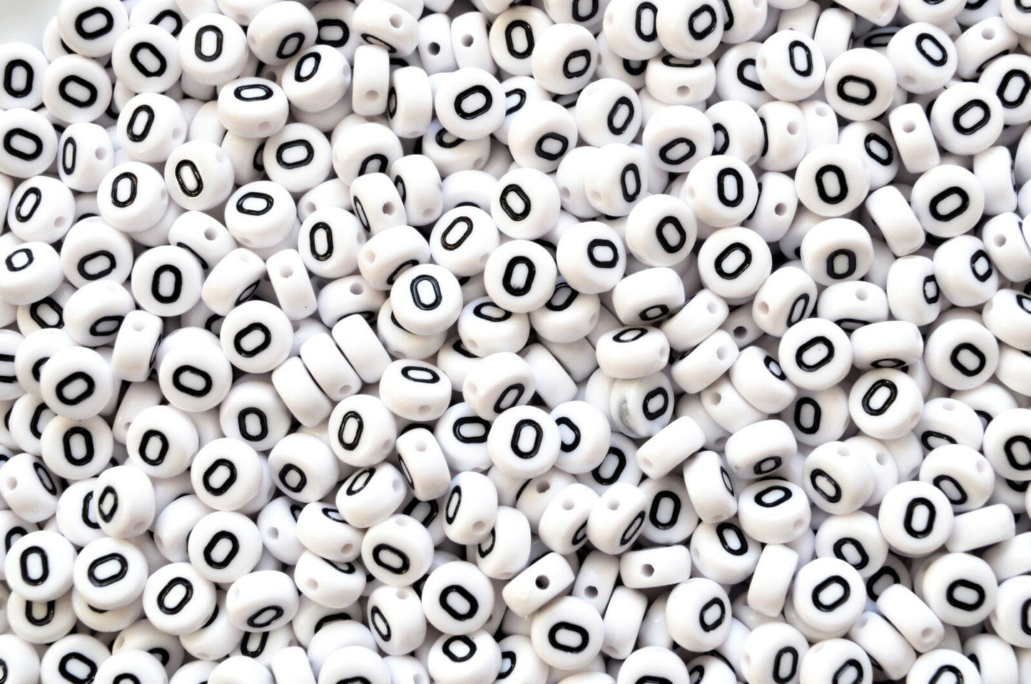 100 x 7mm white FLAT ROUND single & mixed alphabets / letters acrylic beads
