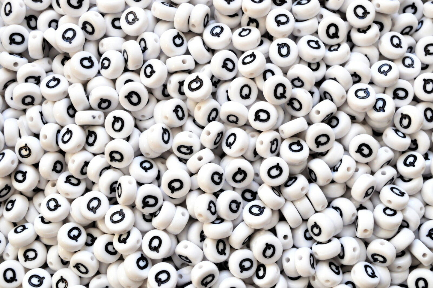 100 x 7mm white FLAT ROUND single & mixed alphabets / letters acrylic beads