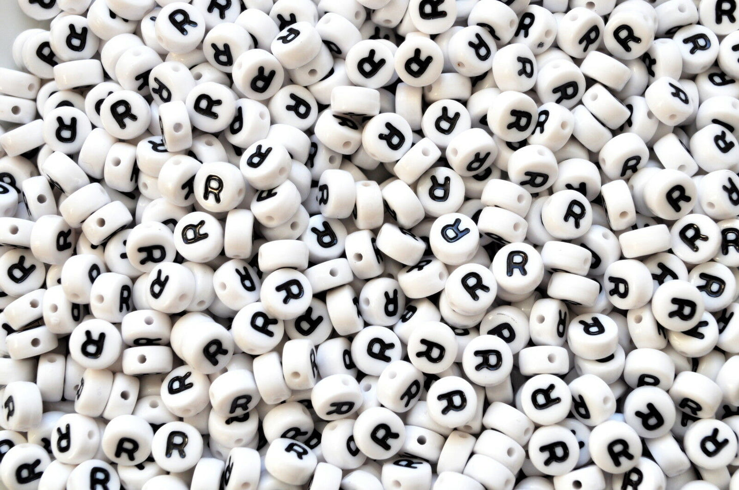 100 x 7mm white FLAT ROUND single & mixed alphabets / letters acrylic beads