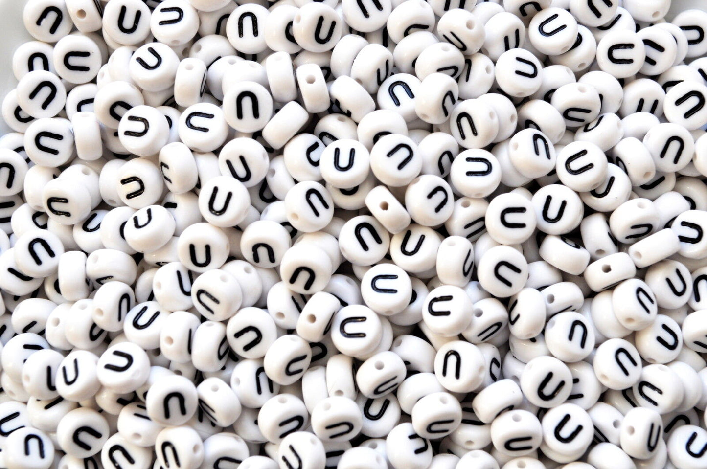 100 x 7mm white FLAT ROUND single & mixed alphabets / letters acrylic beads