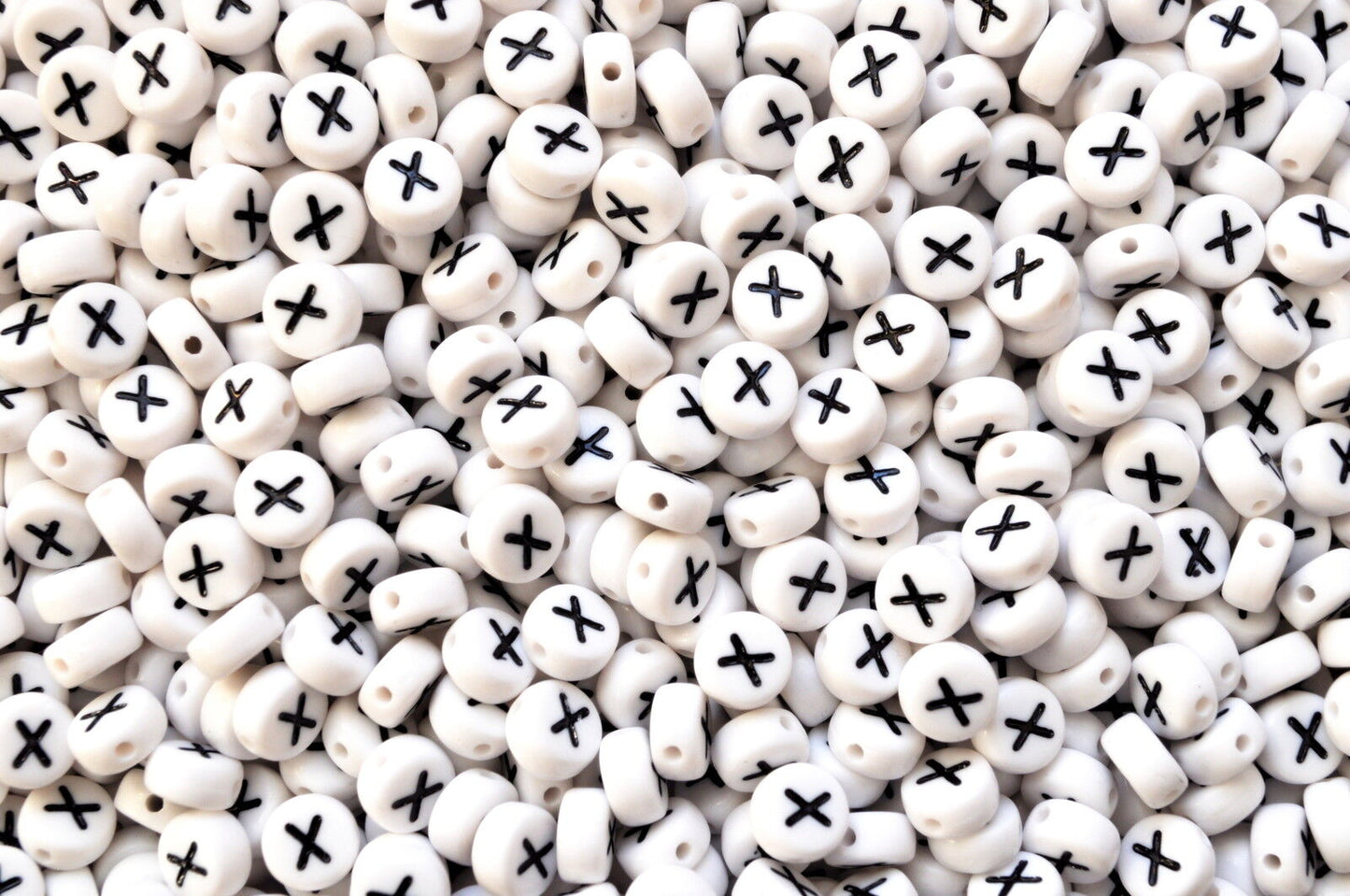 100 x 7mm white FLAT ROUND single & mixed alphabets / letters acrylic beads