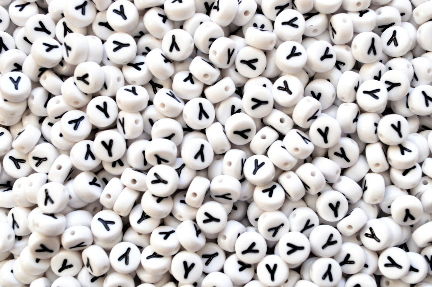100 x 7mm white FLAT ROUND single & mixed alphabets / letters acrylic beads