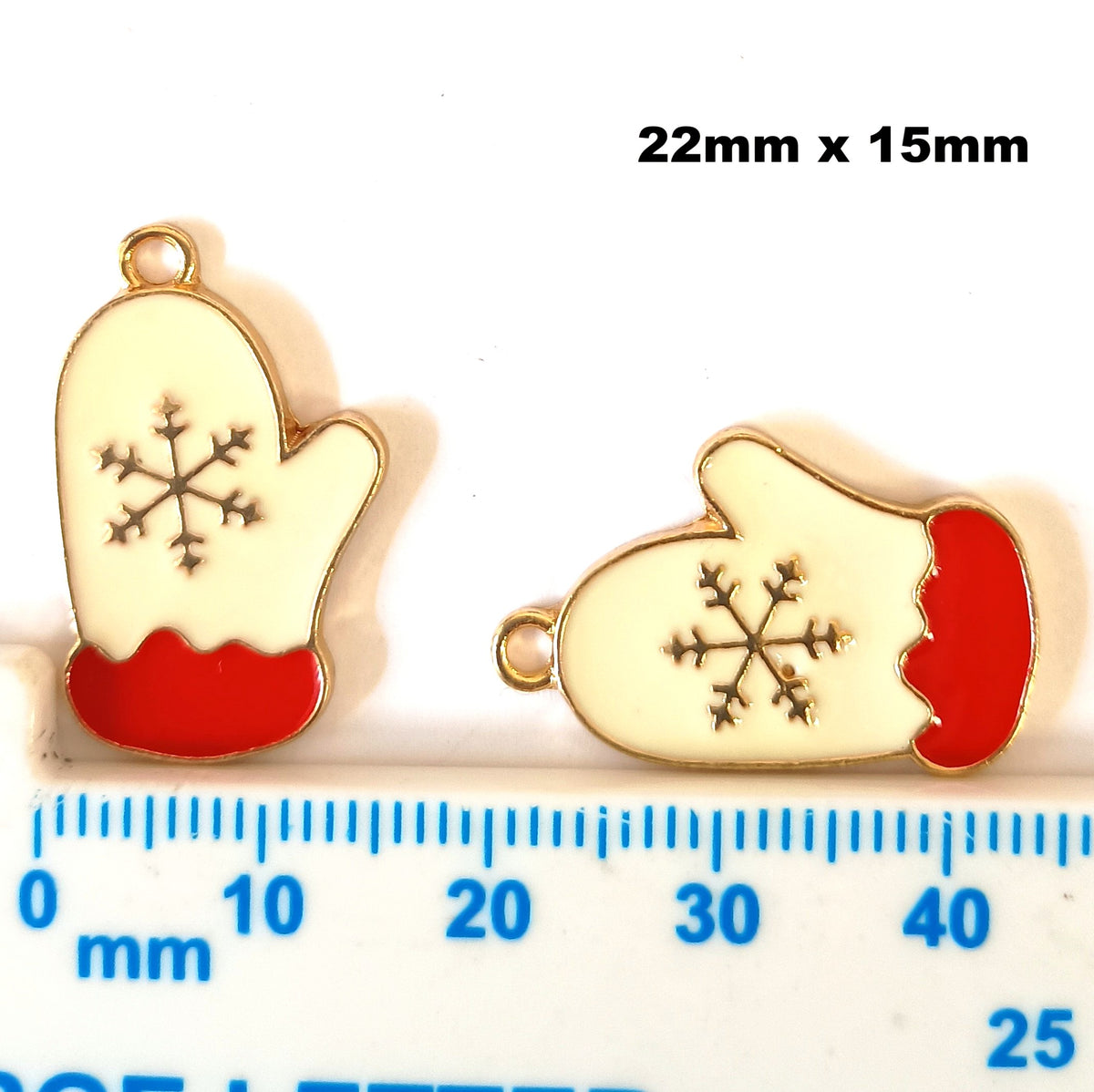 Christmas Metal Enamel Pendant Charms - Gloves