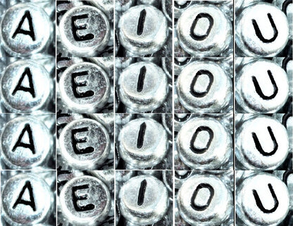 7x4mm Silver Flat Round Acrylic Alphabet Beads - Single & Mixed Letters